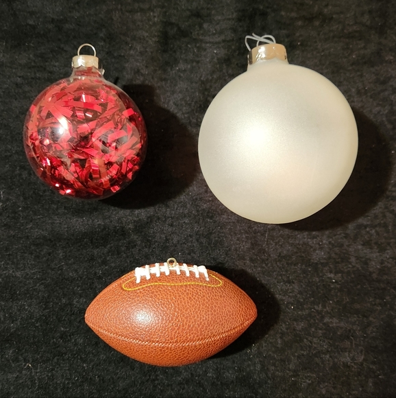 University of South Carolina Christmas Glass Ornaments,  bundle of 3 - Picture 3 of 5
